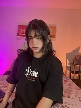 Daniellesins1 online show from 04-25-26, 05:54