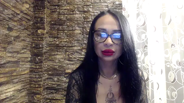 Snapshot of BrianaBloom chatting on 04-20-26, 06:53 BrianaBloom online show from 04-20-26, 06:53