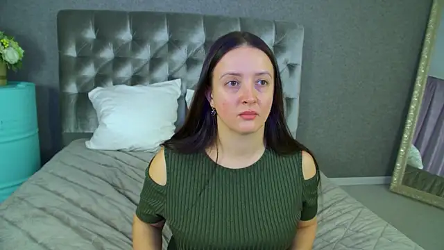 ElinaBellucci online show from 03-05-26, 04:41