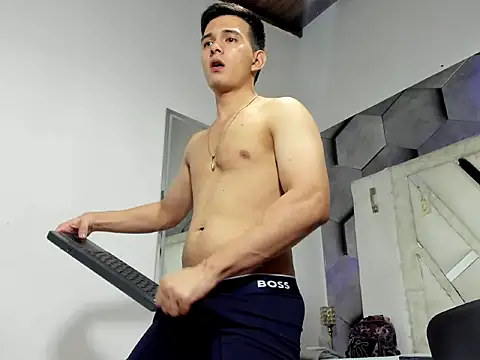 Snapshot of GoldenBoyM chatting on 04-23-26, 03:30 GoldenBoyM online show from 04-23-26, 03:30