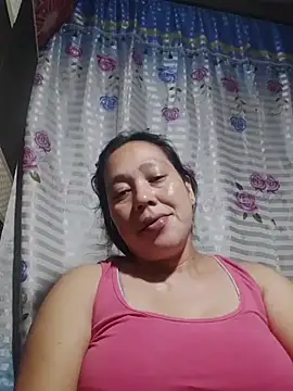 Snapshot of May_Bombs chatting on 02-20-26, 07:43 May Bombs online show from 02-20-26, 07:43