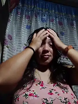 Snapshot of May_Bombs chatting on 02-26-26, 06:29 May Bombs online show from 02-26-26, 06:29