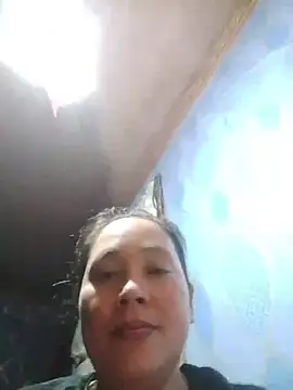 Snapshot of May_Bombs chatting on 06-16-26, 01:03 May Bombs online show from 06-16-26, 01:03