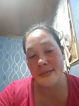 Snapshot of May_Bombs chatting on 06-27-26, 01:06 May Bombs online show from 06-27-26, 01:06