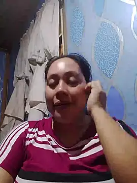 Snapshot of May_Bombs chatting on 07-12-26, 01:24 May Bombs online show from 07-12-26, 01:24