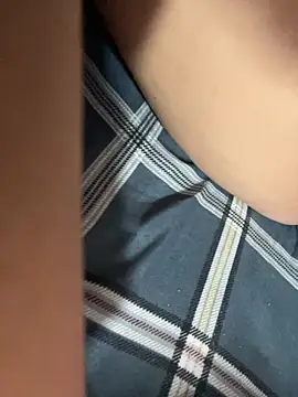 Snapshot of Miu_Xinh chatting on 02-10-26, 08:13 Miu Xinh online show from 02-10-26, 08:13