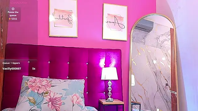 Snapshot of tightlittleebony chatting on 04-27-26, 07:34 tightlittleebony online show from 04-27-26, 07:34