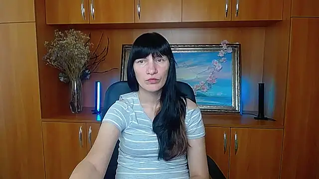 Snapshot of Rosalinda_ro chatting on 05-19-26, 12:11 Rosalinda ro online show from 05-19-26, 12:11