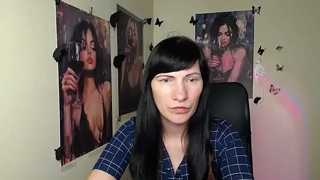 Snapshot of Rosalinda_ro chatting on 05-20-26, 04:46 Rosalinda ro online show from 05-20-26, 04:46