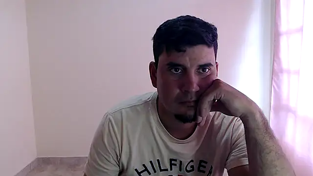 Snapshot of dannamomcerratt chatting on 02-21-26, 08:21 dannamomcerratt online show from 02-21-26, 08:21