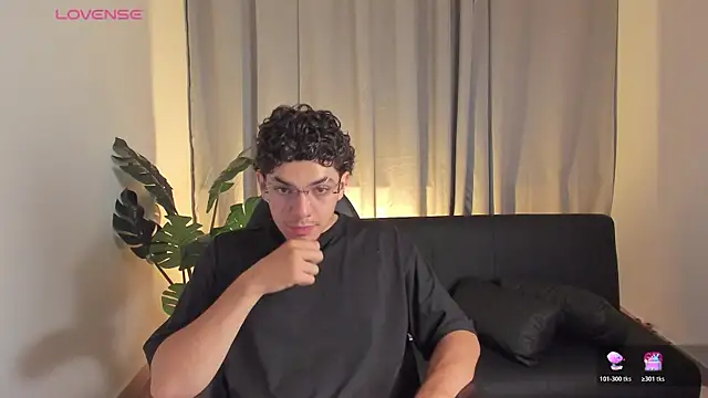 Axel Creed online show from 02-21-26, 04:02