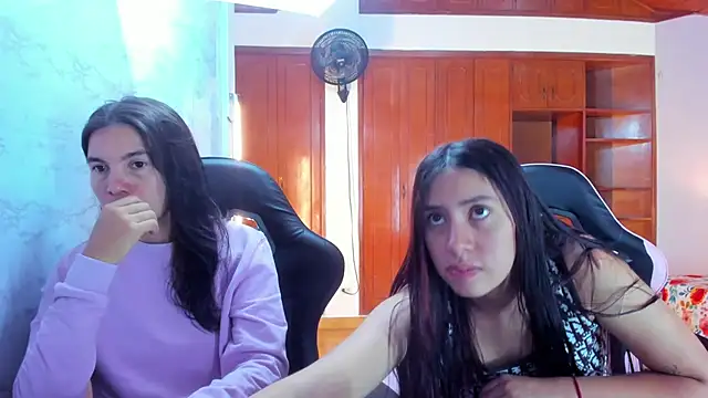 Snapshot of Emily_and_Soffy chatting on 02-06-26, 12:19 Emily and Soffy online show from 02-06-26, 12:19