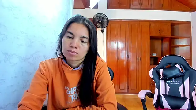 Snapshot of Emily_and_Soffy chatting on 02-16-26, 12:01 Emily and Soffy online show from 02-16-26, 12:01