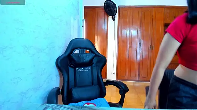 Emily and Soffy online show from 04-13-26, 12:10