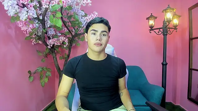 FemNoa online show from 02-08-26, 02:20