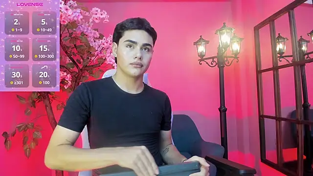 FemNoa online show from 02-11-26, 07:19