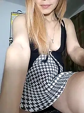 Snapshot of Katestar77 chatting on 02-26-26, 07:18 Katestar77 online show from 02-26-26, 07:18