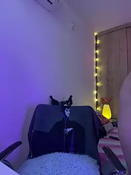 Snapshot of lolibahia chatting on 02-17-26, 07:53 lolibahia online show from 02-17-26, 07:53