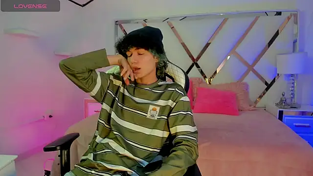 thanier 18 online show from 04-04-26, 07:11