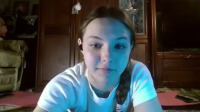 Snapshot of YuniNeko chatting on 02-21-26, 07:15 YuniNeko online show from 02-21-26, 07:15