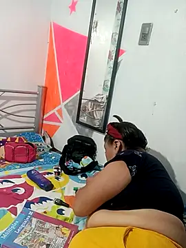 Snapshot of perrit17 chatting on 02-24-26, 02:31 perrit17 online show from 02-24-26, 02:31