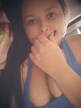Snapshot of brunaahot chatting on 06-16-26, 06:10 brunaahot online show from 06-16-26, 06:10