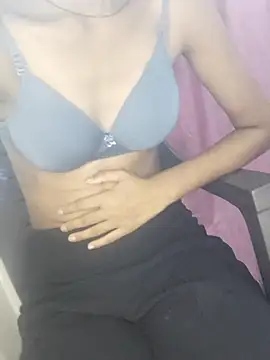 Snapshot of Baby_dall1 chatting on 06-15-26, 02:19 Baby dall1 online show from 06-15-26, 02:19