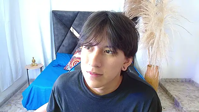 nikoo 18 online show from 03-04-26, 01:39