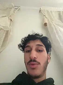 Snapshot of X7med chatting on 02-06-26, 02:42 X7med online show from 02-06-26, 02:42