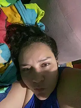 Snapshot of violetsamboni chatting on 02-19-26, 03:46 violetsamboni online show from 02-19-26, 03:46