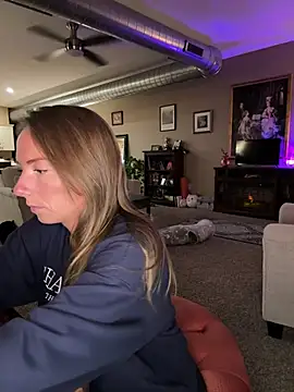 mooviebaby online show from 02-26-26, 01:26