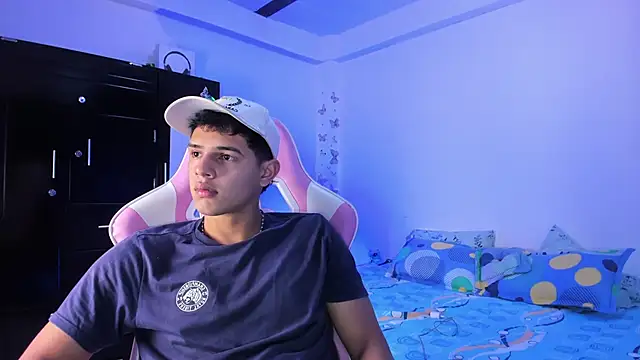 Snapshot of Adrian_Prime_ chatting on 02-21-26, 06:53 Adrian Prime online show from 02-21-26, 06:53