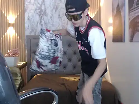 Asher costa online show from 04-18-26, 10:54