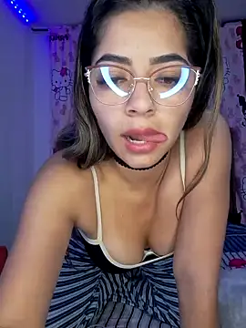  as una77 online show from 04-18-26, 04:05