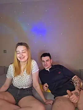 Snapshot of ToxyFoxyy chatting on 02-09-26, 01:37 ToxyFoxyy online show from 02-09-26, 01:37