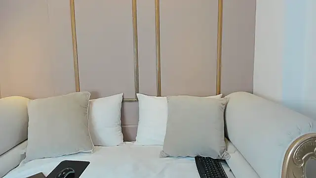 Snapshot of LisaLain chatting on 02-28-26, 12:17 LisaLain online show from 02-28-26, 12:17