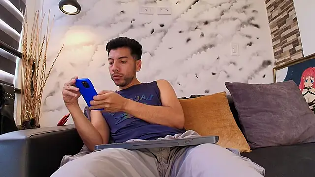 Max Hornye online show from 02-19-26, 06:37