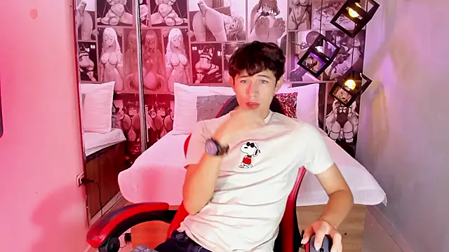 Snapshot of Christian_Foxx chatting on 02-24-26, 01:53 Christian Foxx online show from 02-24-26, 01:53