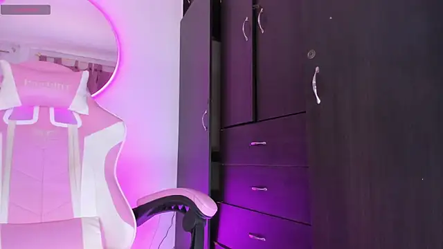 isabellalovestory online show from 04-08-26, 07:08