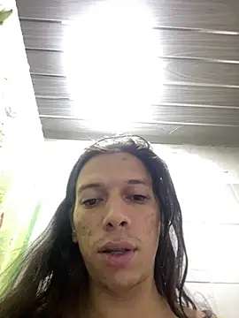 Snapshot of ale-noah chatting on 07-20-26, 02:30 ale-noah online show from 07-20-26, 02:30