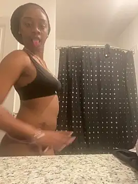 Snapshot of prettybrown9 chatting on 02-19-26, 02:51 prettybrown9 online show from 02-19-26, 02:51