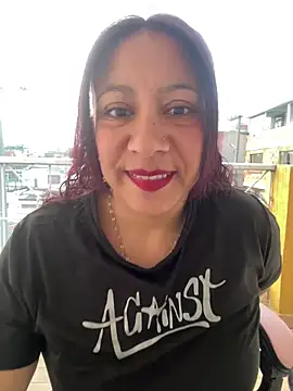 Snapshot of Ximena_firee chatting on 02-14-26, 11:29 Ximena firee online show from 02-14-26, 11:29