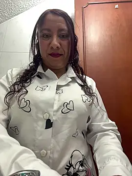 Snapshot of Ximena_firee chatting on 02-26-26, 11:53 Ximena firee online show from 02-26-26, 11:53