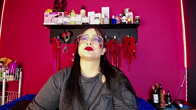 Snapshot of shannon_queen- chatting on 04-23-26, 08:13 shannon queen- online show from 04-23-26, 08:13