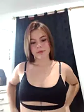 EmiNavarro online show from 06-22-26, 03:25