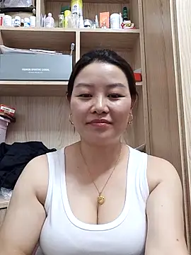 Snapshot of Jennie_dogy chatting on 06-09-26, 01:39 Jennie dogy online show from 06-09-26, 01:39