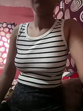 komalsharma99 online show from 05-13-26, 09:28