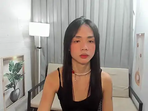 Snapshot of BigCockKiara chatting on 02-11-26, 05:56 BigCockKiara online show from 02-11-26, 05:56