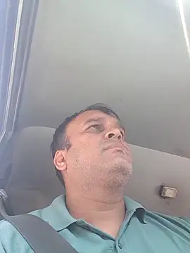 Snapshot of indiandesivillegeboy chatting on 06-17-26, 05:21 indiandesivillegeboy online show from 06-17-26, 05:21