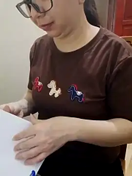 LiilyZi online show from 03-27-26, 01:44